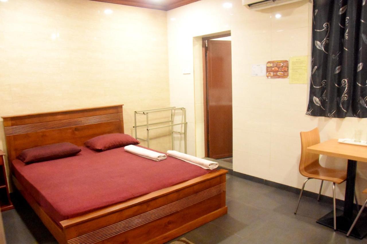 White Palace Guest house *